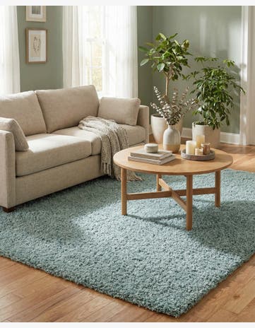 7' 10 x 10' Solid Shag Rug