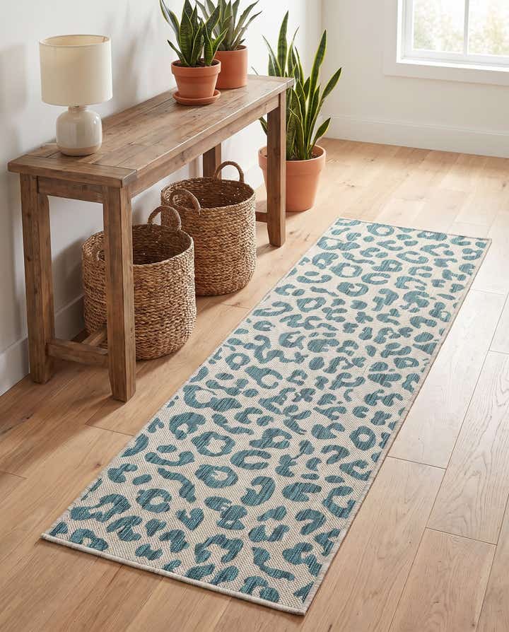 2' x 6' Easy-Clean Safari Indoor / Outdoor Runner Rug