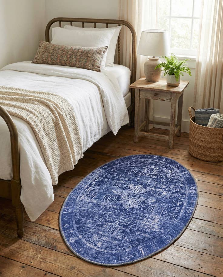 Detail image of 2' x 3' Washable Timeless Oval Rug