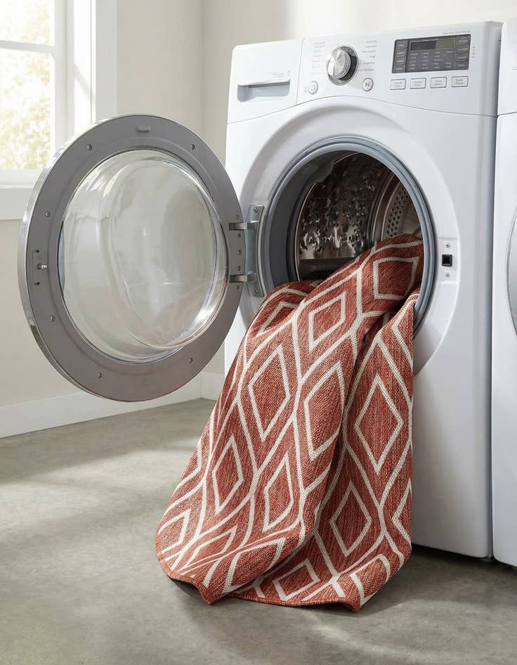 Detail image of 5' 3 x 8'  Washable Jill Zarin Turks and Caicos Indoor / Outdoor Oval Rug