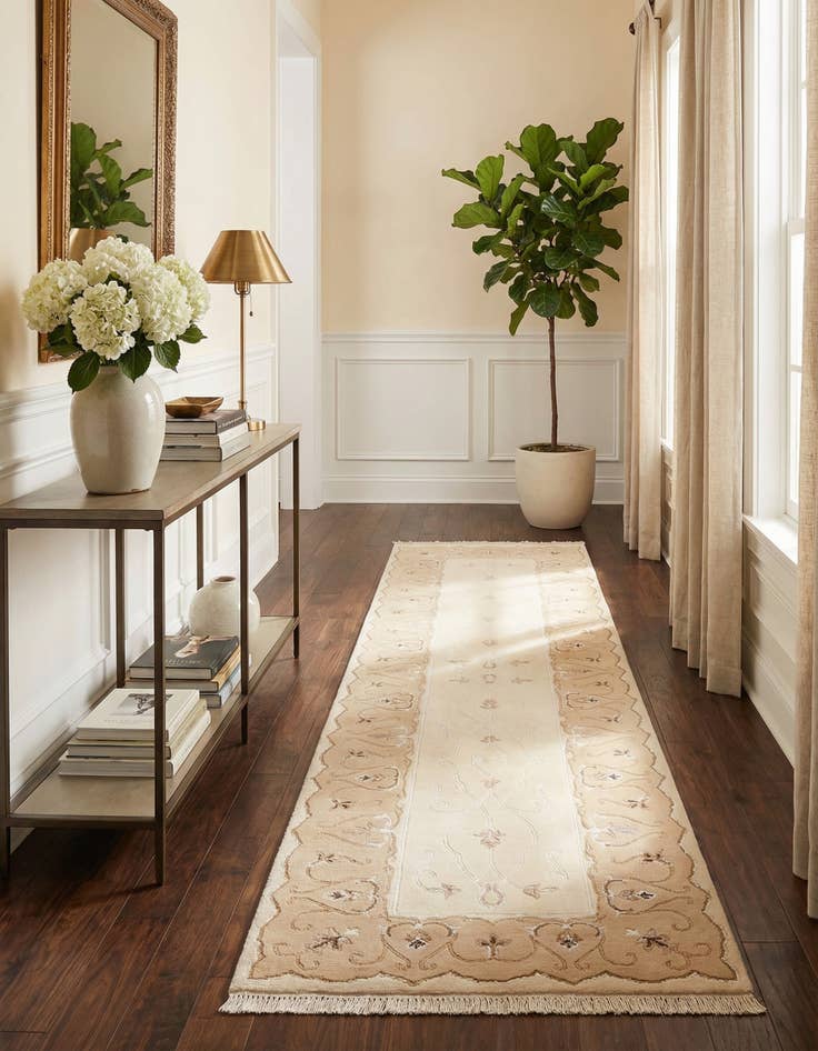 Detail image of 2' 7 x 10'  Hand Knotted Darya Wool Runner Rug