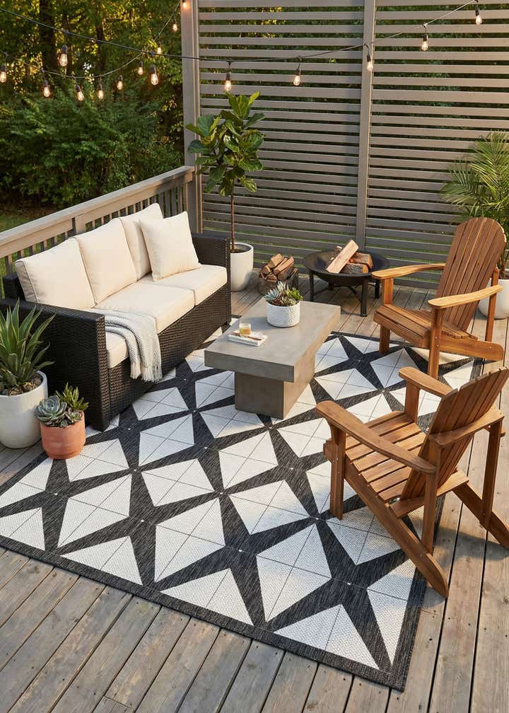 7' 10 x 10' Easy-Clean Modern Indoor / Outdoor Rug