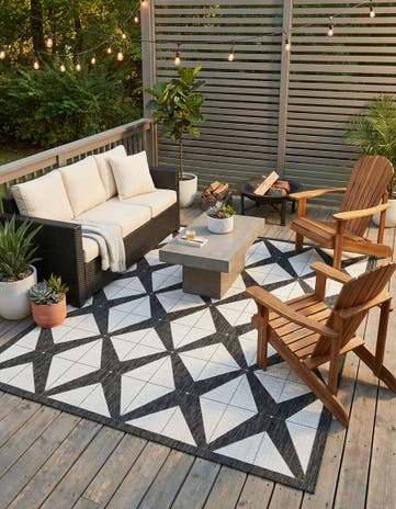 7' 10 x 10' Easy-Clean Modern Indoor / Outdoor Rug
