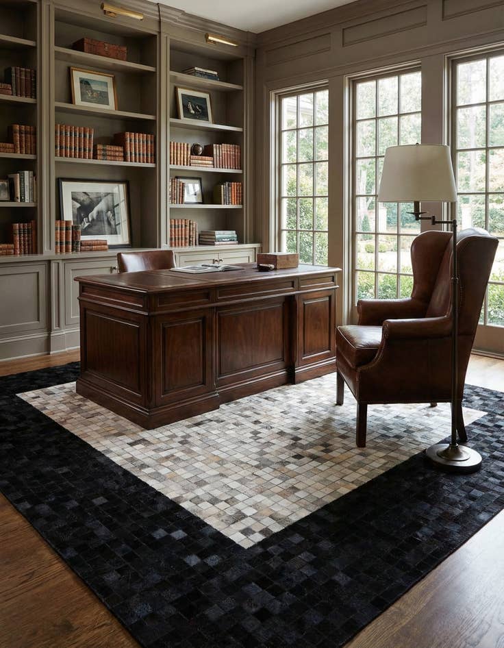 Detail image of 5' 1 x 7' 10 Cowhide - Patchwork Rug