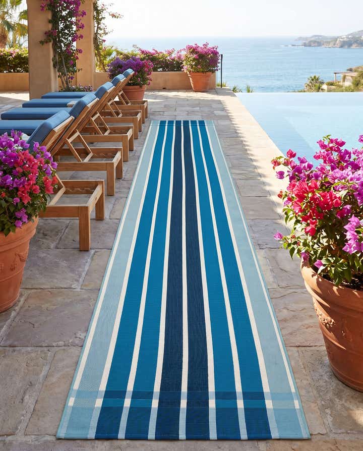 2' 7 x 12' Easy-Clean Ribbon Indoor / Outdoor Runner Rug