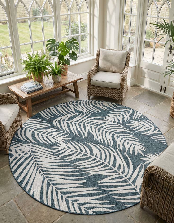Detail image of 10' x 10'  Washable Botanical Indoor / Outdoor Round Rug
