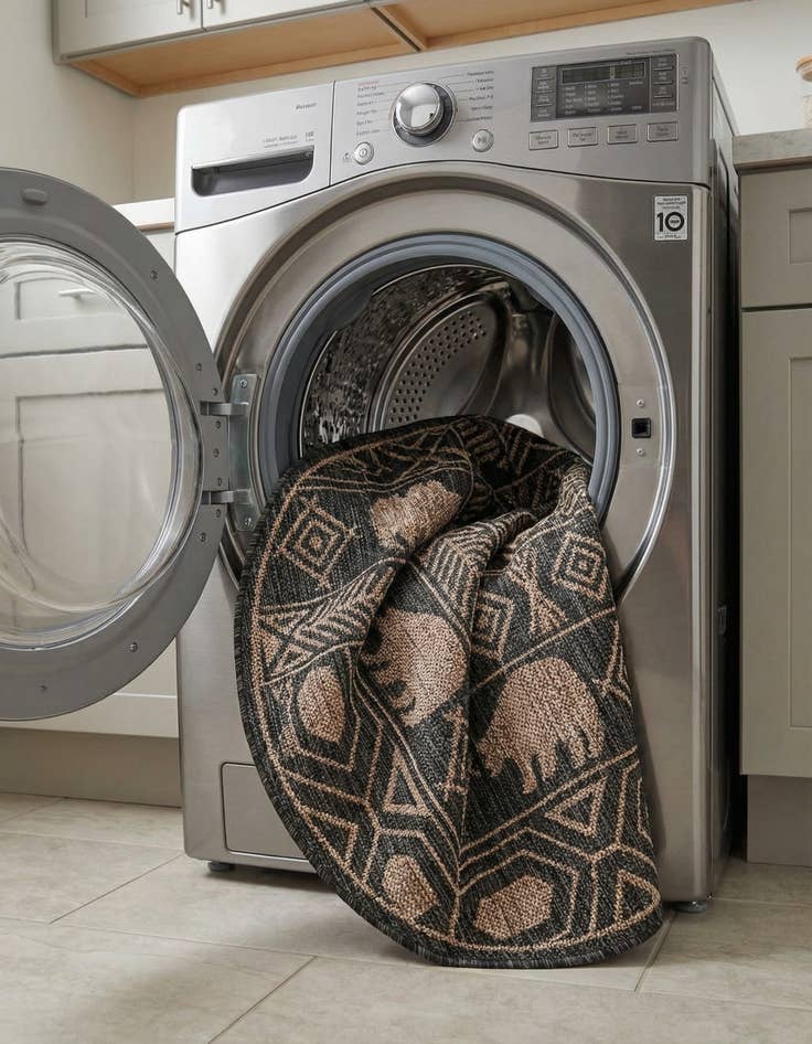 Detail image of 3' x 3'  Washable Southwestern Indoor / Outdoor Round Rug