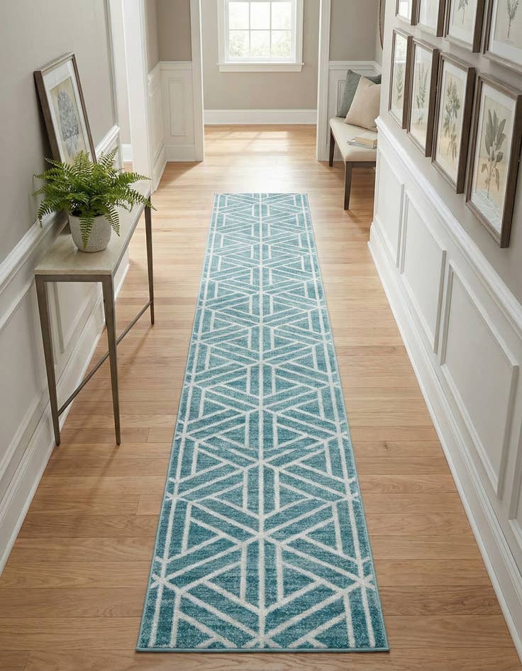 Detail image of 2' 7 x 16' 5 Lattice Trellis Runner Rug