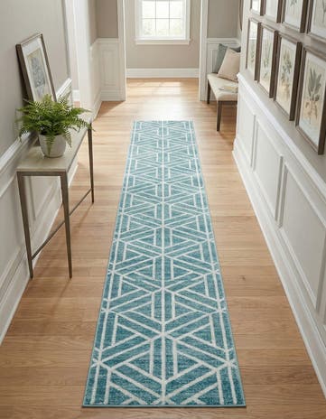 2' 7 x 16' 5 Lattice Trellis Runner Rug