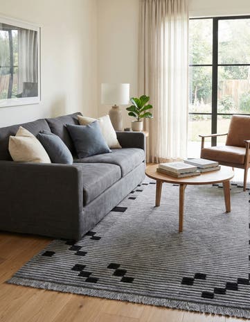 4' x 5' 10 Hand Knotted Darya Wool Rug