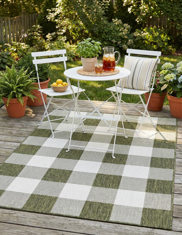 5' 3 x 7' Easy-Clean Checkered Indoor / Outd...