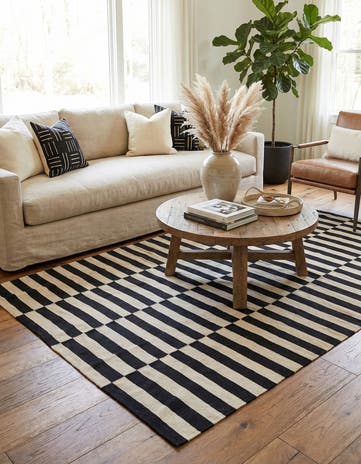 4' 3 x 6' Hand Woven Kilim Modern Wool Rug
