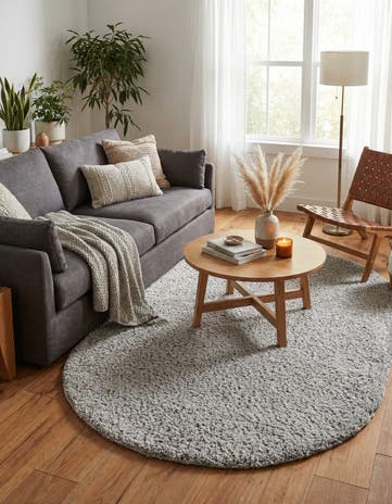 5' 3 x 8' Marilyn Monroe™ Shag Oval Rug
