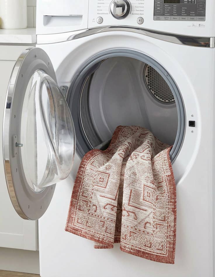 Detail image of 2' x 6'  Washable Aztec Indoor / Outdoor Runner Rug