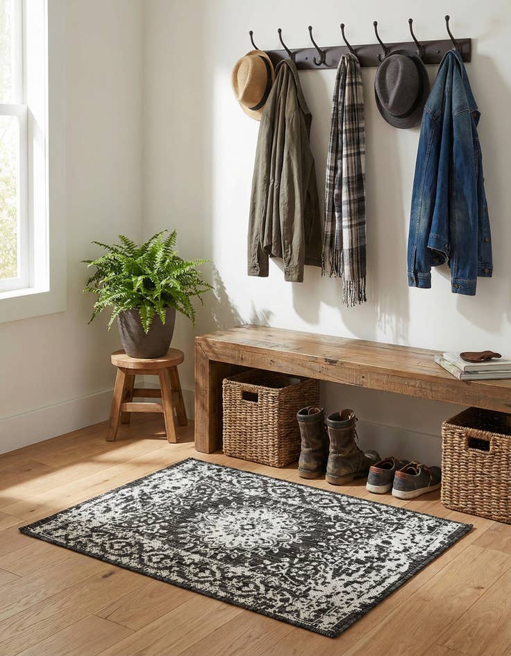 Detail image of 2' x 3'  Washable Traditional Indoor / Outdoor Rug