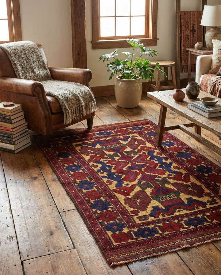 2' 11 x 4' 9 Hand Knotted Sumak Wool Rug