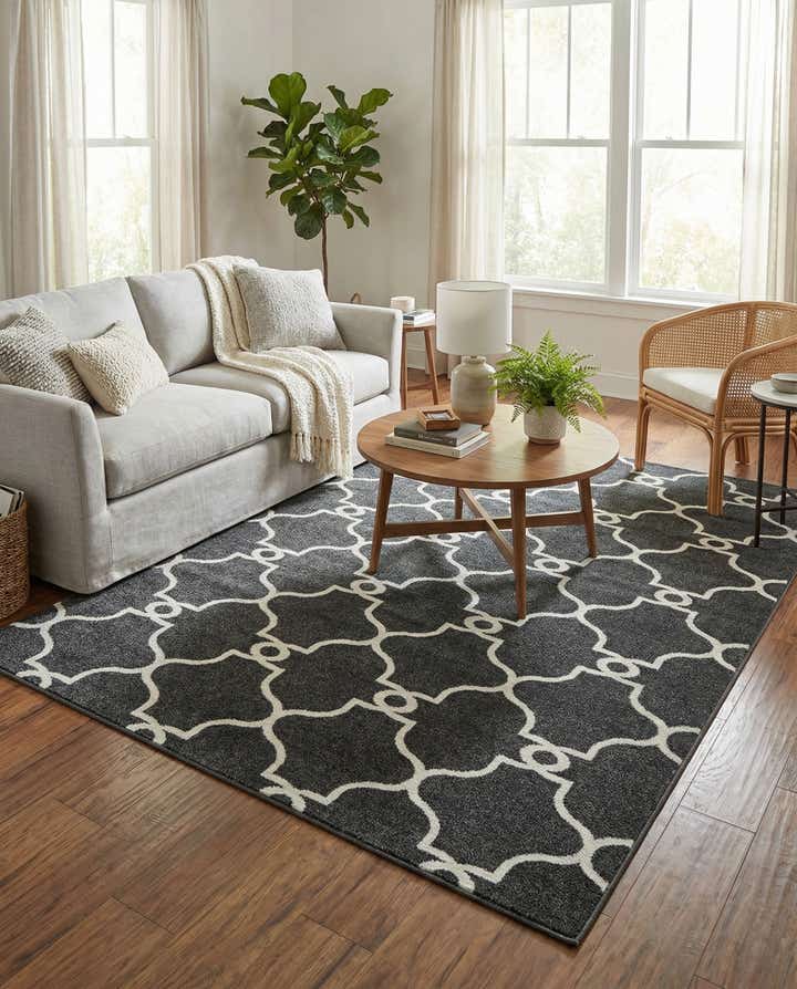 7' x 10' Easy-Clean Trellis Indoor / Outdoor Rug