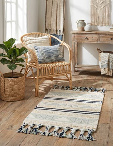 2' x 3' 1 Hand Woven Arizona Wool Rug
