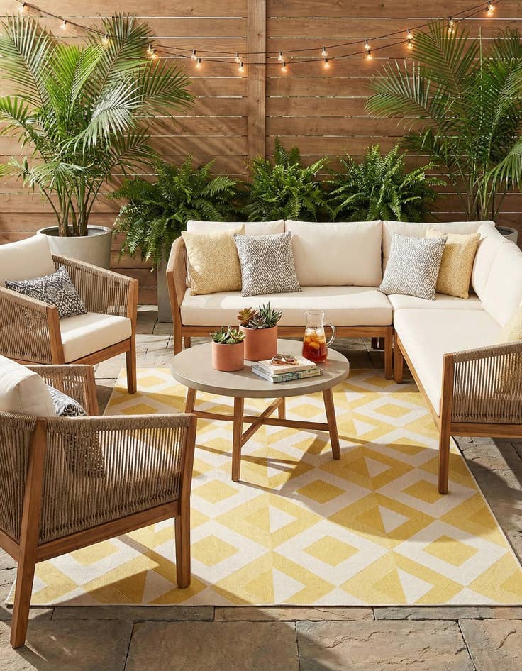 Detail image of 7' x 10'  Washable Jill Zarin Napa Indoor / Outdoor Rug