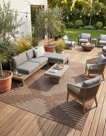 10' x 13' Easy-Clean Modern Indoor / Outdoor Rug