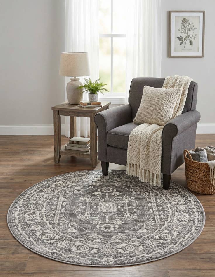 Detail image of 5' x 5' Boston Round Rug