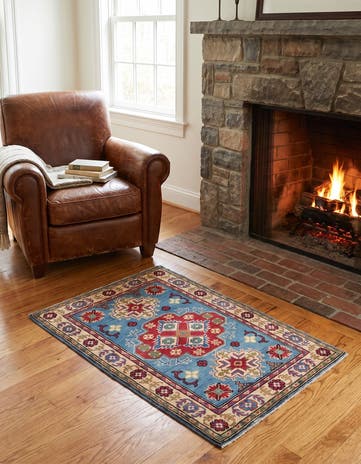 2' 9 x 4' 2 Hand Knotted Kazak Rug