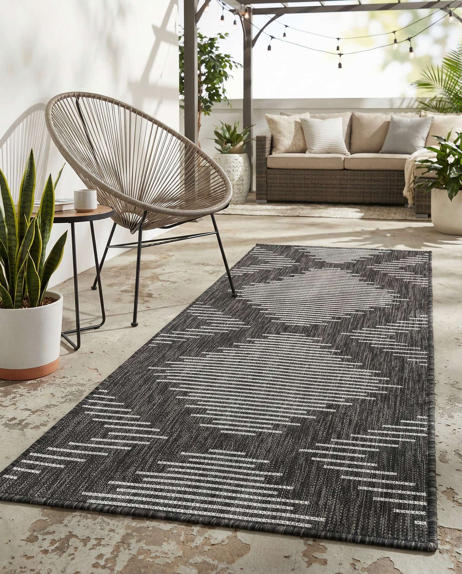 2' x 5' 3 Easy-Clean Modern Indoor / Outdoor Runner Rug
