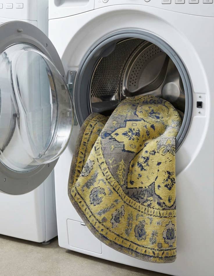 Detail image of  8' x 8'  Washable Fleur Round Rug