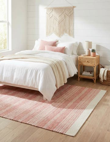 5' 1 x 8' Hand Woven Lariat Rug