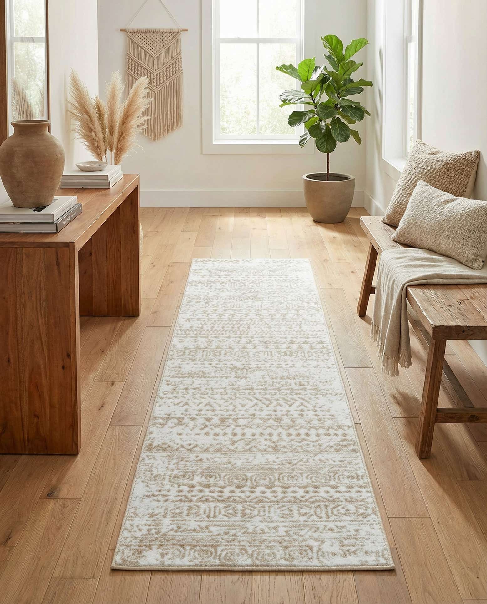 2' x 7' Hermitage Runner Rug