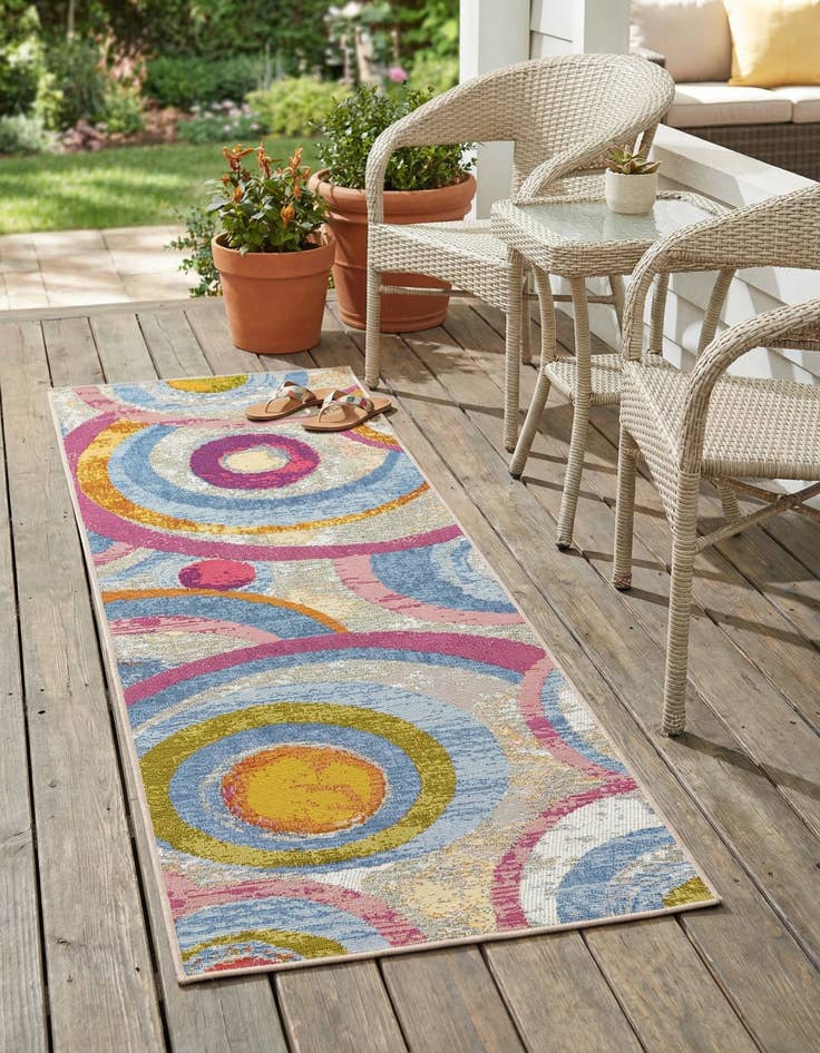 Detail image of 2' x 6' Easy-Clean Modern Indoor / Outdoor Runner Rug