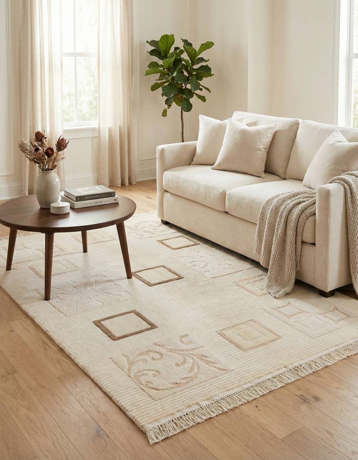 Detail image of  4' 1 x 6'  Hand Knotted Darya Wool Rug