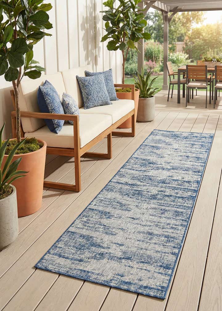 2' 7 x 10' Easy-Clean Modern Indoor / Outdoor Runner Rug