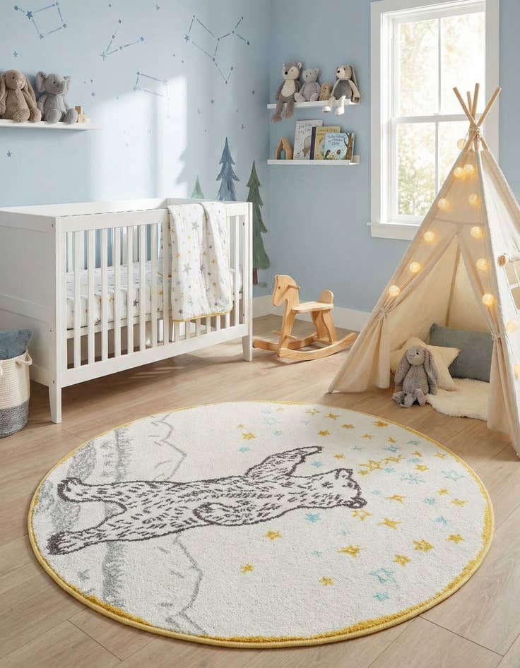 Detail image of 3' 3 x 3' 3 Bear Whimsy Kids Round Rug