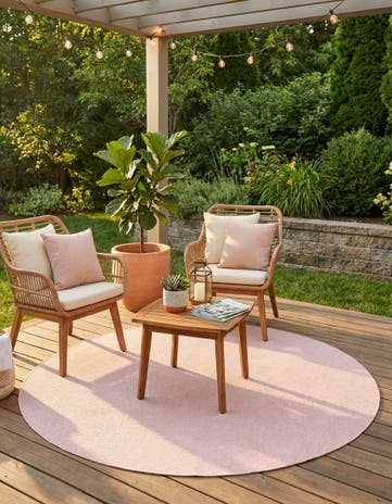 Whisper Pink Easy-Clean Solid Indoor / Outdoor Round Rug