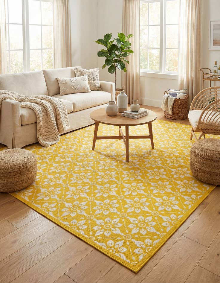 Detail image of 7' 10 x 7' 10  Washable Trellis Indoor / Outdoor Square Rug