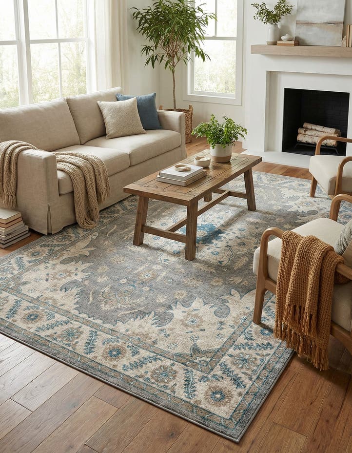 7' x 10' Viola Rug