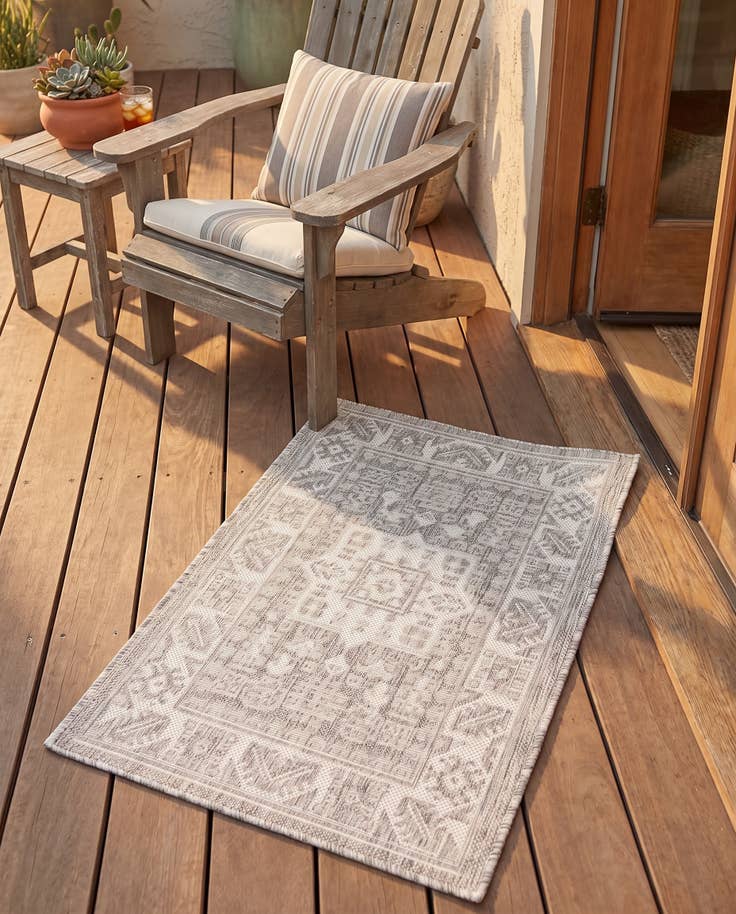 Detail image of 2' x 3' Easy-Clean Aztec Indoor / Outdoor Rug