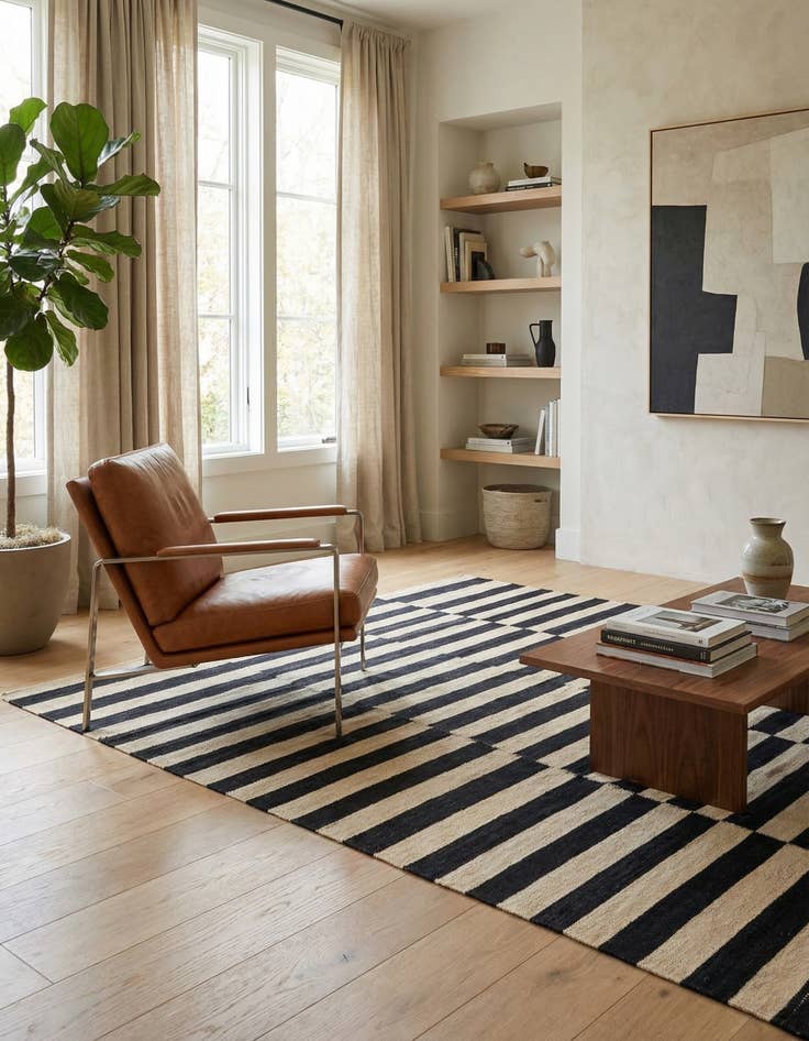 Detail image of 4' 3 x 5' 11  Hand Woven Kilim Modern Wool Rug