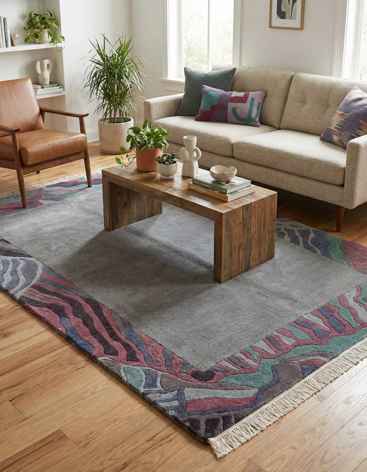 Detail image of 4' 9 x 6' 6 Hand Knotted Tibet Wool Rug