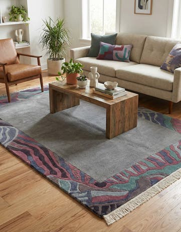4' 9 x 6' 6 Hand Knotted Tibet Wool Rug