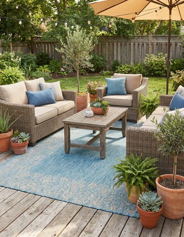 6' x 9' Easy-Clean Border Indoor / Outdoor Rug