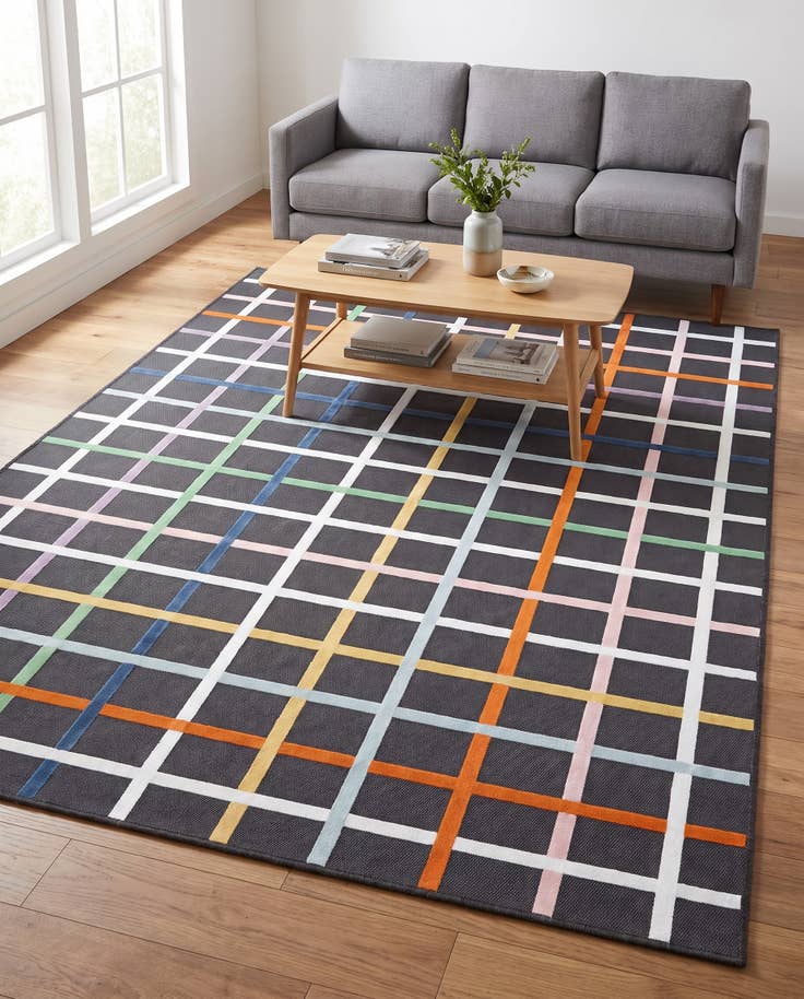 Detail image of 195cm x 275cm Easy-Clean Checkered Indoor / Outdoor Rug