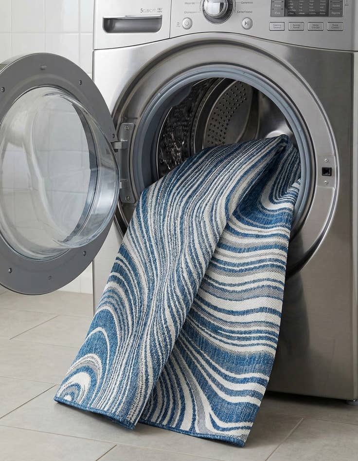 Detail image of 7' x 10'  Washable Modern Indoor / Outdoor Rug