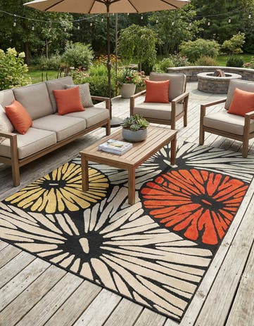 7' 10 x 10' Easy-Clean Casablanca Indoor / Outdoor Rug