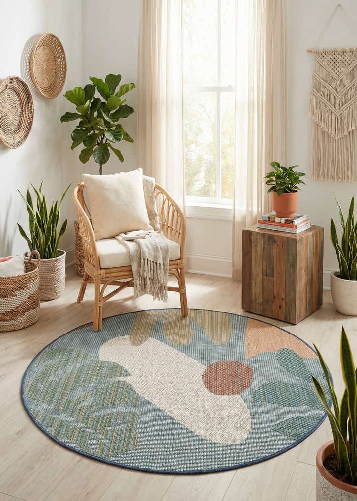 4' 1 x 4' 1 Easy-Clean Baja Indoor / Outdoor Round Rug