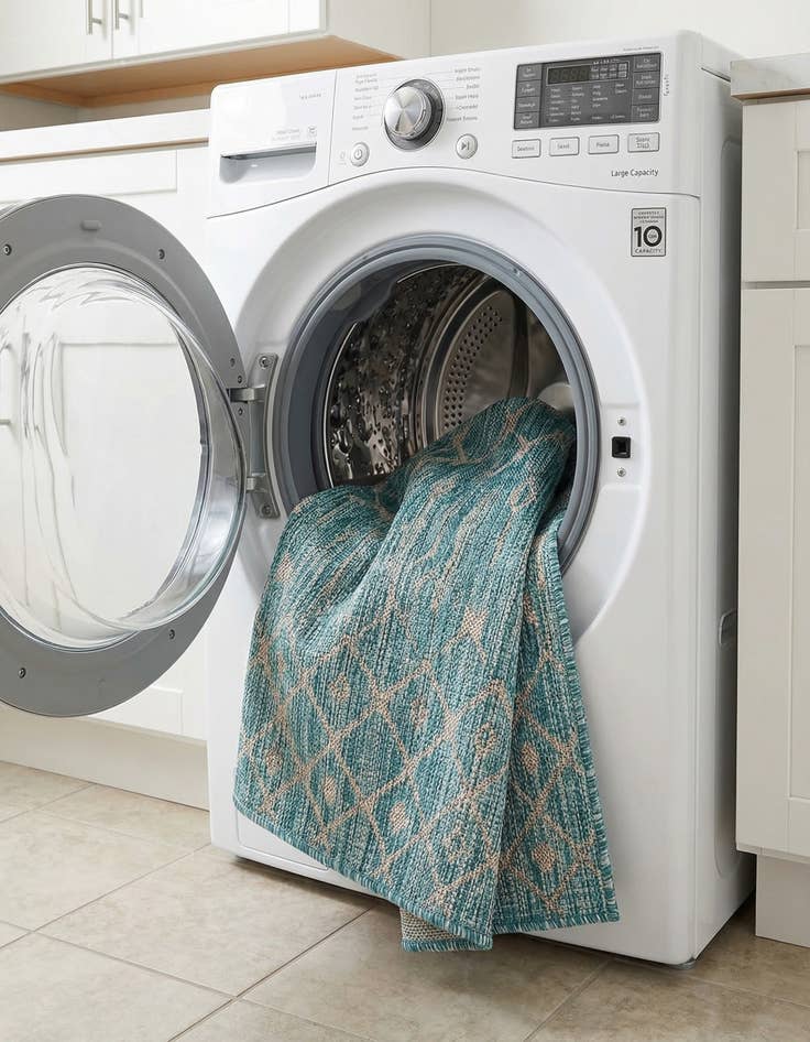 Detail image of 5' 3 x 8'  Washable Trellis Indoor / Outdoor Rug