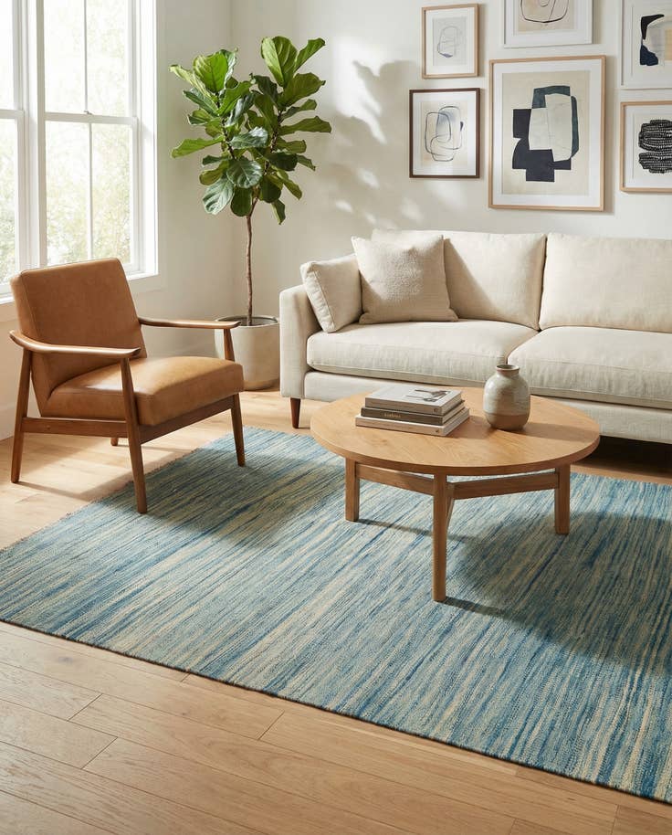 Detail image of 4' x 6' 4 Hand Woven Kilim Modern Wool Rug