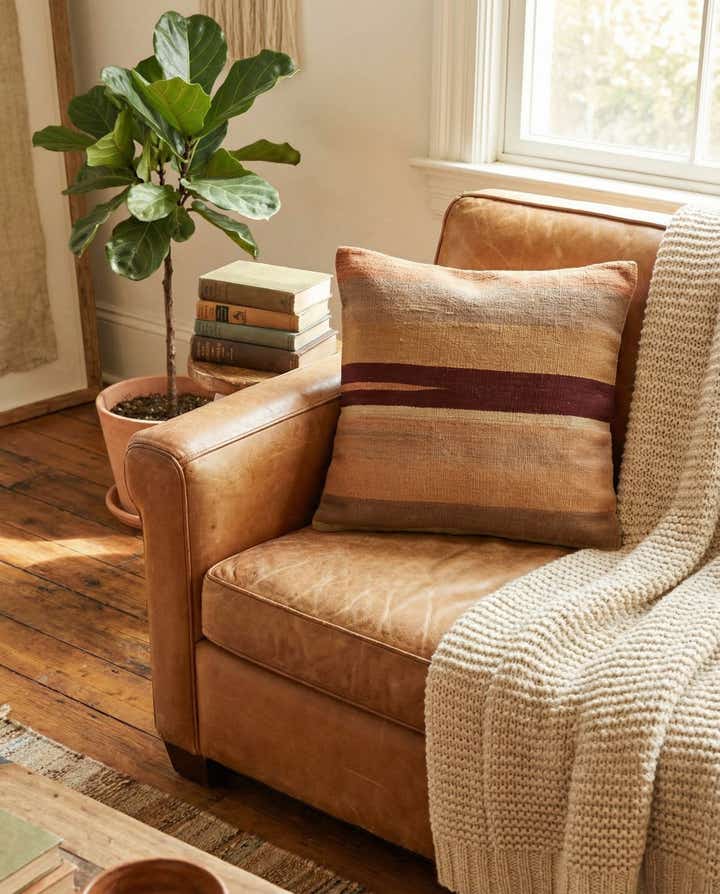 1' 8 x 1' 8 Hand Woven Pillow Wool Square Rug