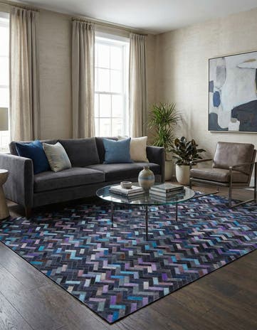 5' 1 x 8' Cowhide Rug